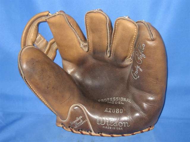 Andy Pafko Wilson A2080 Outward Seams Front